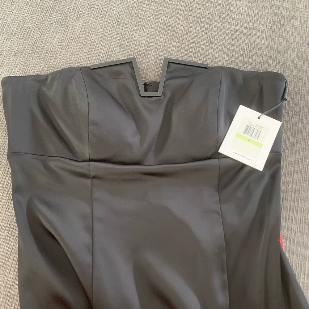 New Calvin Klein Strapless Satin Stretch Dress Sz 4 - Picture 9 of 12